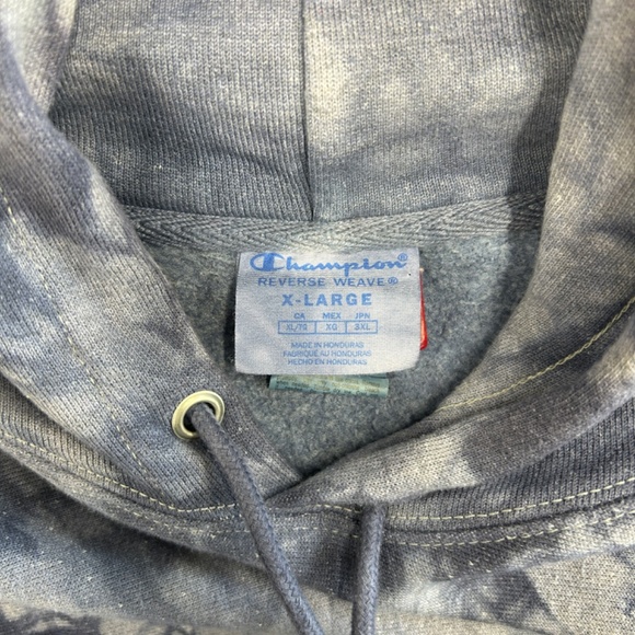 Champion - Reverse Weave Hood - Hand dyed shades of blue. - Picture 4 of 5